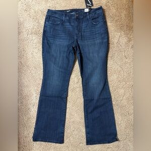 NWT Simply Vera by Vera Wang Bootcut Jeans n Dark Wash Size 16W
